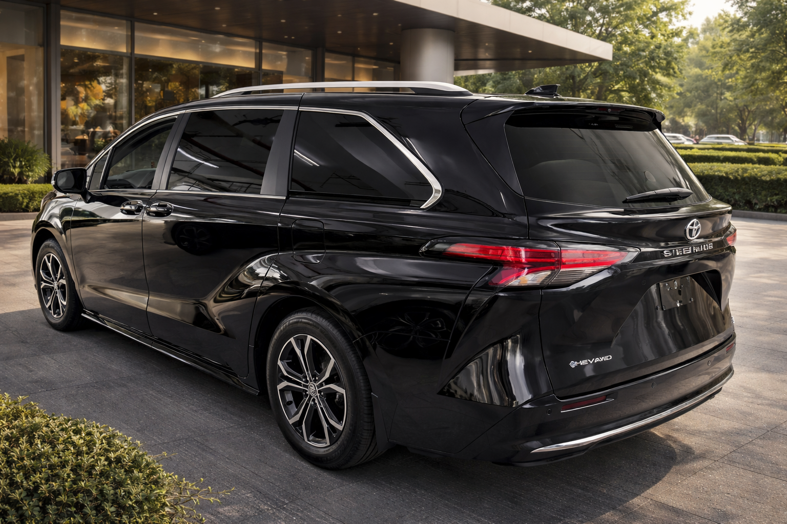 Toyota Sienna Platinum black 5