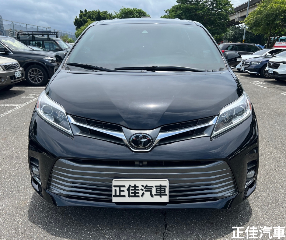 ♠️2019年 Toyota #SIENNA Limited 3.5L 頂級 黑色 7人座♠️
