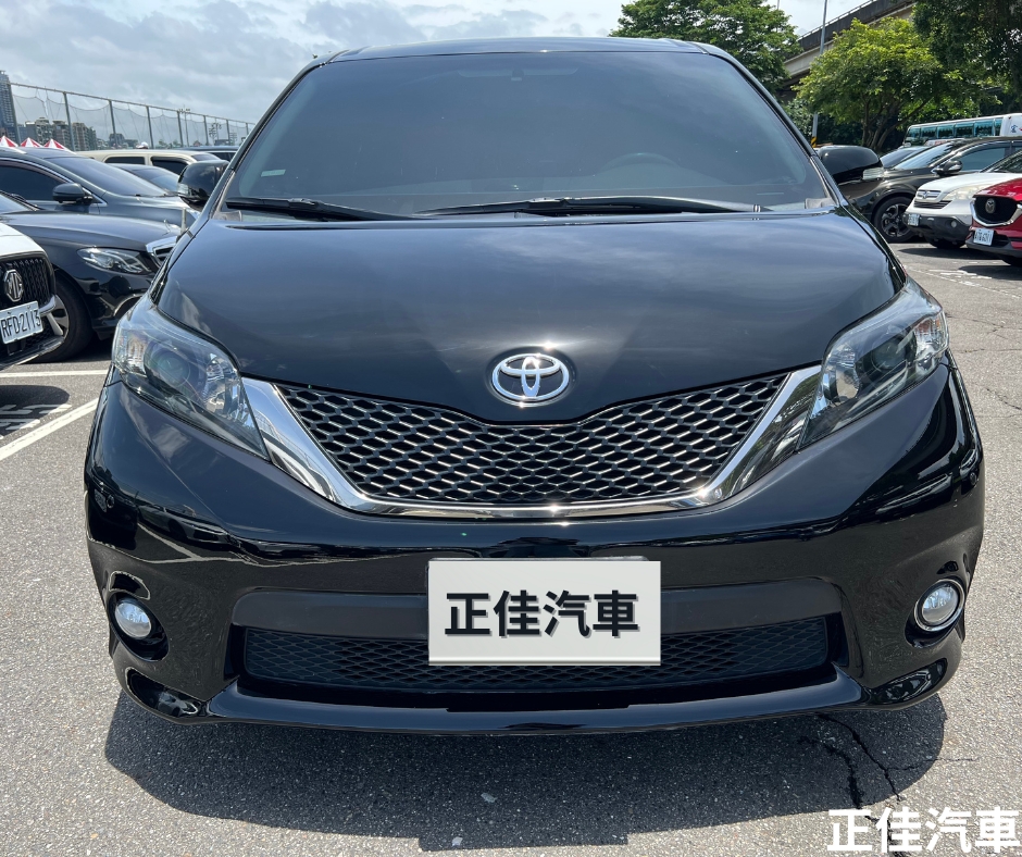 🌿🚗🎋 2013年 Toyota #SIENNA #SE 3.5L 運動版 黑色 8人座🌿🚗🎋