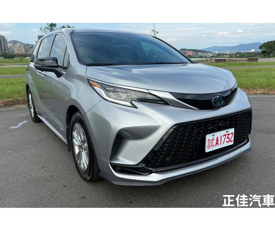 #稀有XSE運動版 #2021年式 TOYOTA SIENNA|星耀銀|油電混合|7人座💫