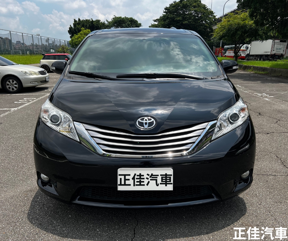 2017年式 Toyota Sienna XLE 3.5L 豪華版(原廠福祉車)|黑色|8人座