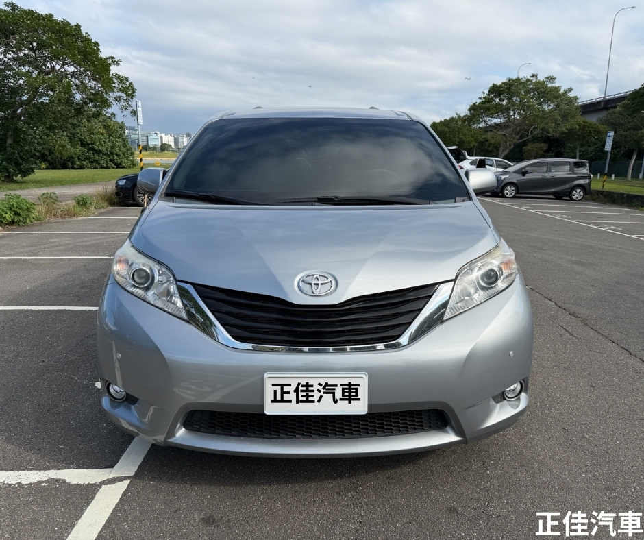 🚘2011年 Toyota SIENNA LE 3.5L 7人座 🚘