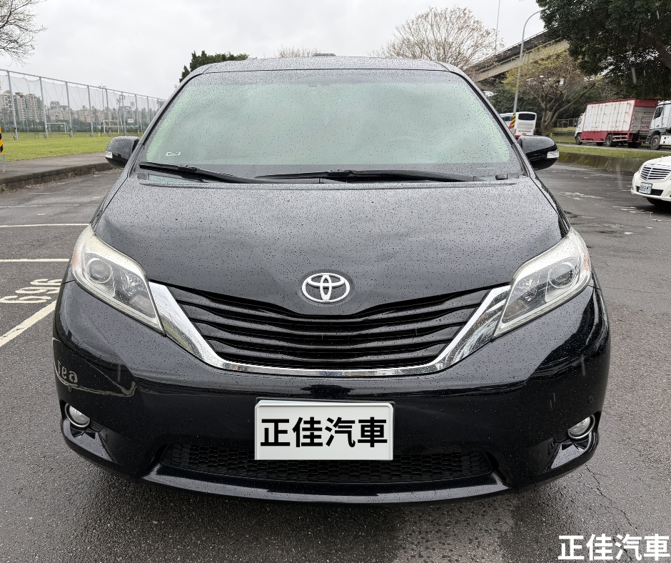 🚐 2015 年 Toyota Sienna Limited 3.5L｜頂級黑｜7 人座
