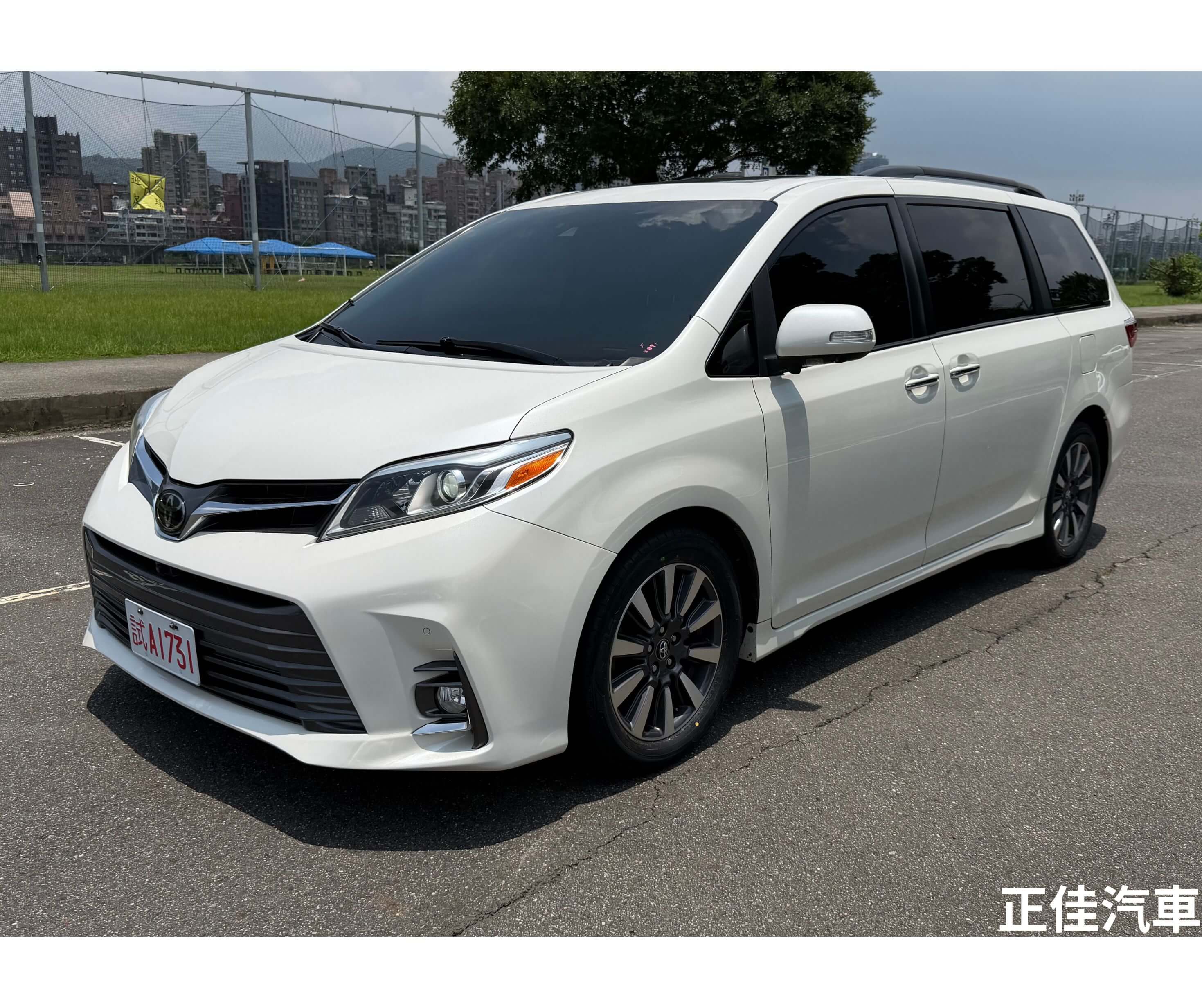 🚐 2018 Toyota Sienna Limited 3.5L｜珍珠白｜7 人座