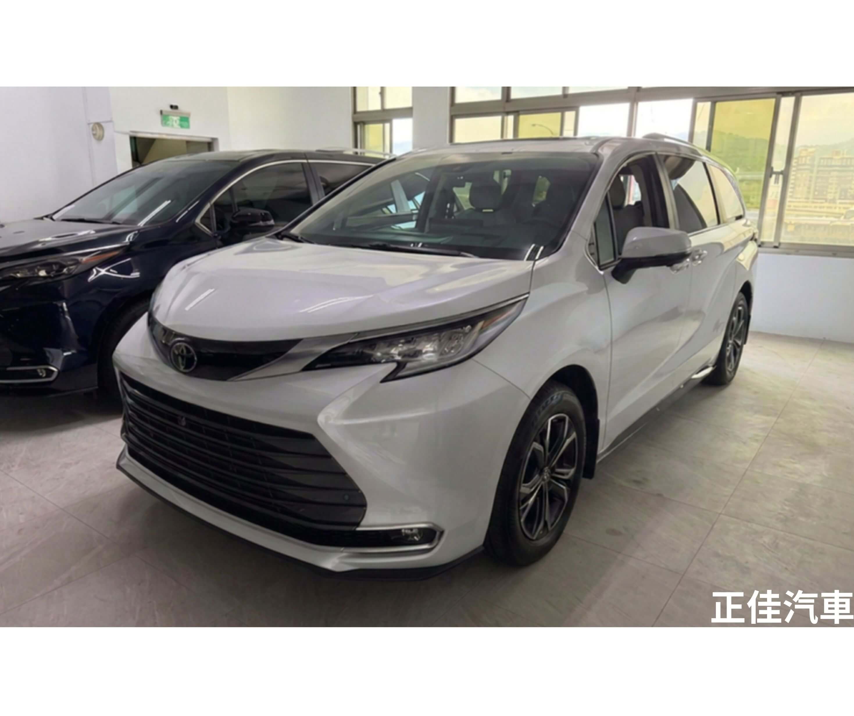 🤍 2026 Toyota SIENNA Hybrid Platinum 鉑金版 🤍 晶鑽白｜白色車身｜7人座｜AWD四輪驅動