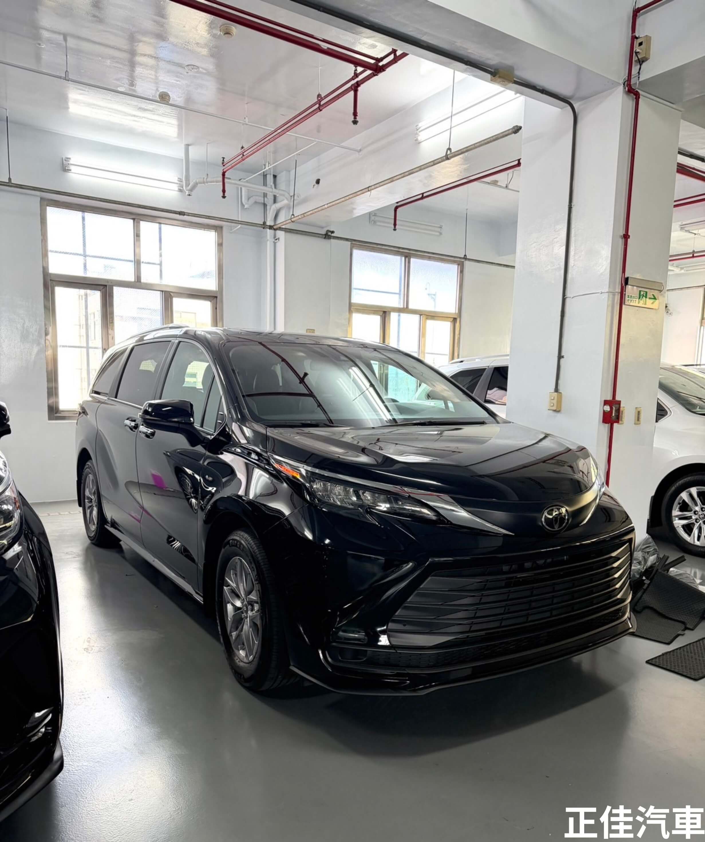 🖤 2026 TOYOTA SIENNA Hybrid XLE｜尊爵黑｜8人座｜全新車